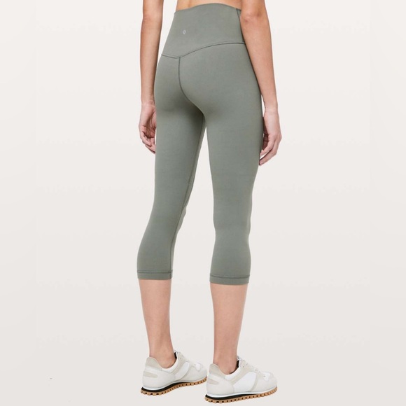 NWOT Lululemon Align Crop 21" - Size 6 Grey Sage - Picture 2 of 6